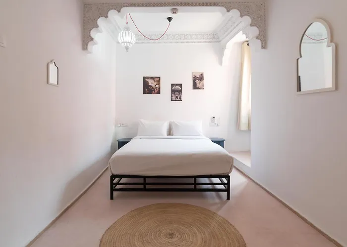 Central House Marrakech MedinaHostel